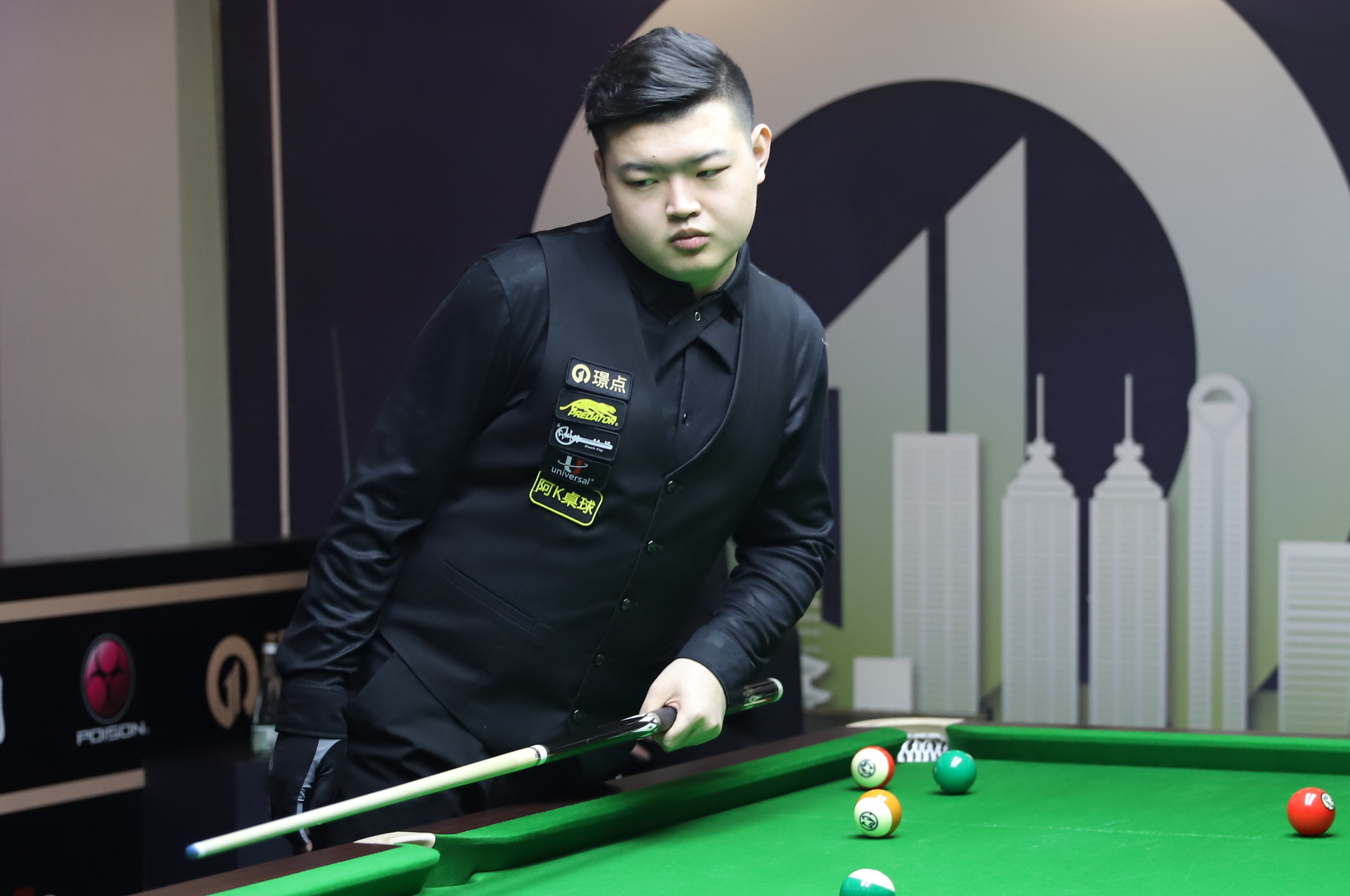 但他展现出 但他展现出